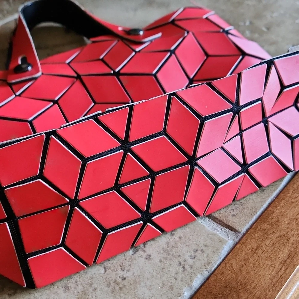 Patrizia Luca Geometric Red Hand Bag - Picture 2 of 16
